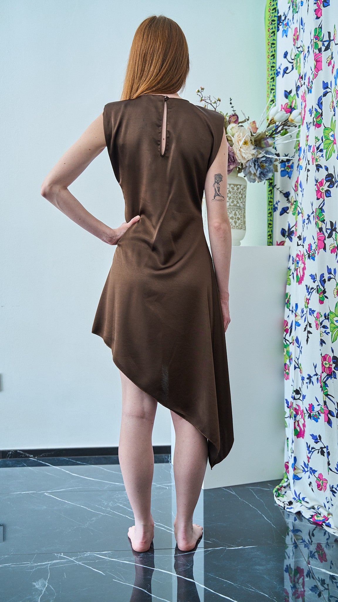 Via Roma - Abito irregolare con spalline Moro