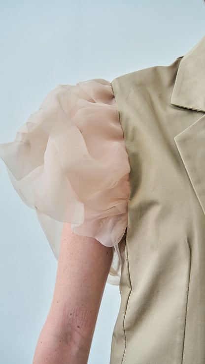 Tensione In - Completo regular con blazer manica corta tulle - ART.DL356PE26CAMP - Beige