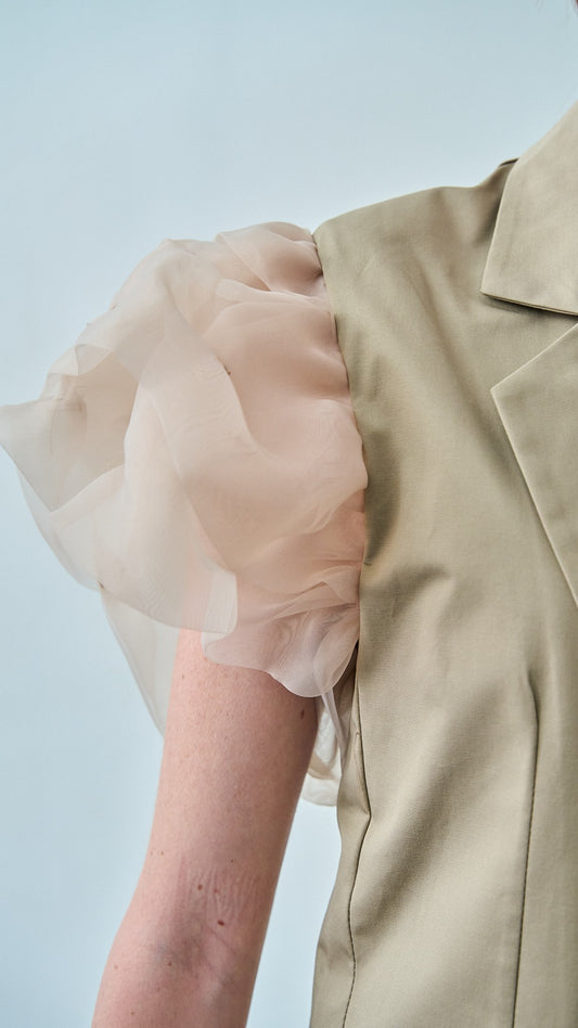 Tensione In - Completo regular con blazer manica corta tulle - ART.DL356PE26CAMP - Beige