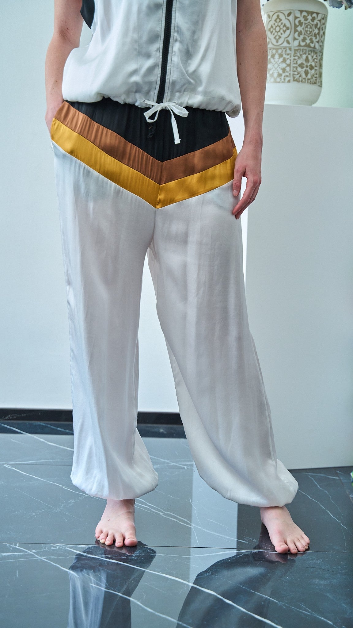 King Kong - Pantaloni a fasce con elastico sul fondo - ART.SP8GH5 - Bianco - Nero - Giallo - Marrone