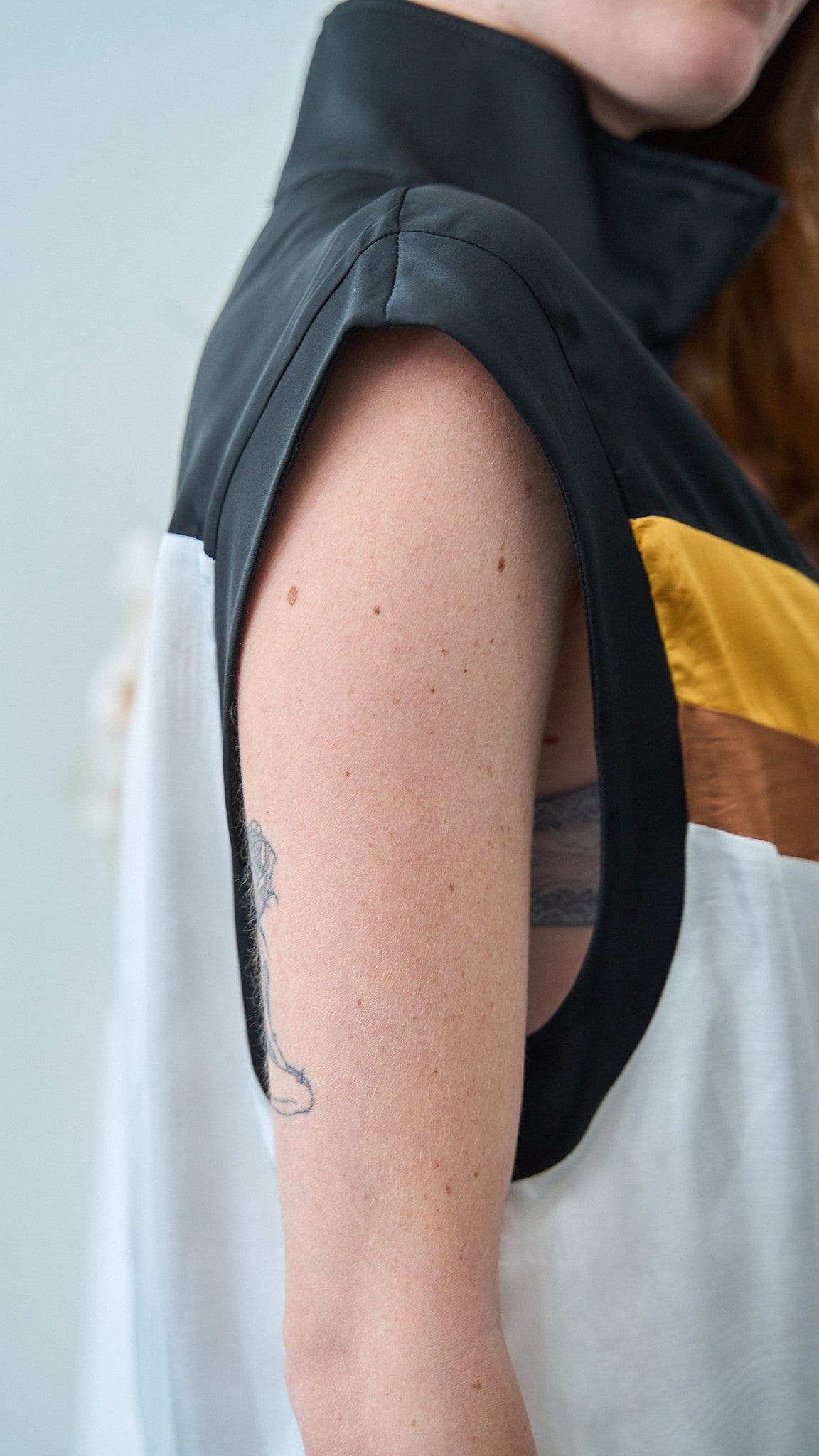 King Kong - Giacca smanicata con zip a fasce - ART.SP8GH4 - Nero - Bianco - Giallo - Marrone