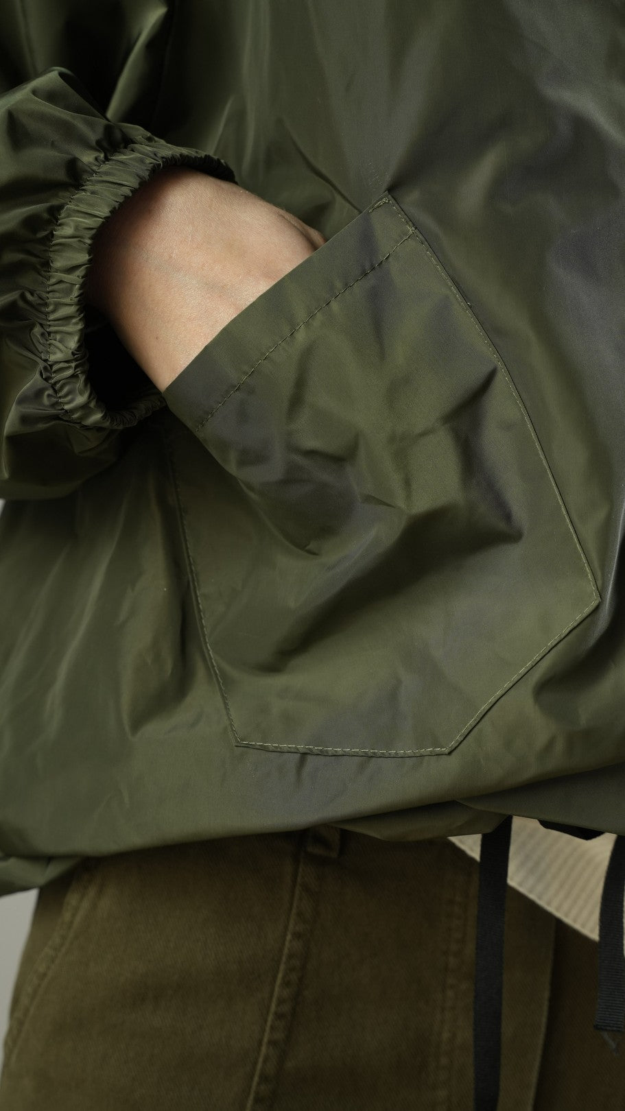 Via Roma - Impermeabile corto con cappuccio - ART.8073 Verde militare