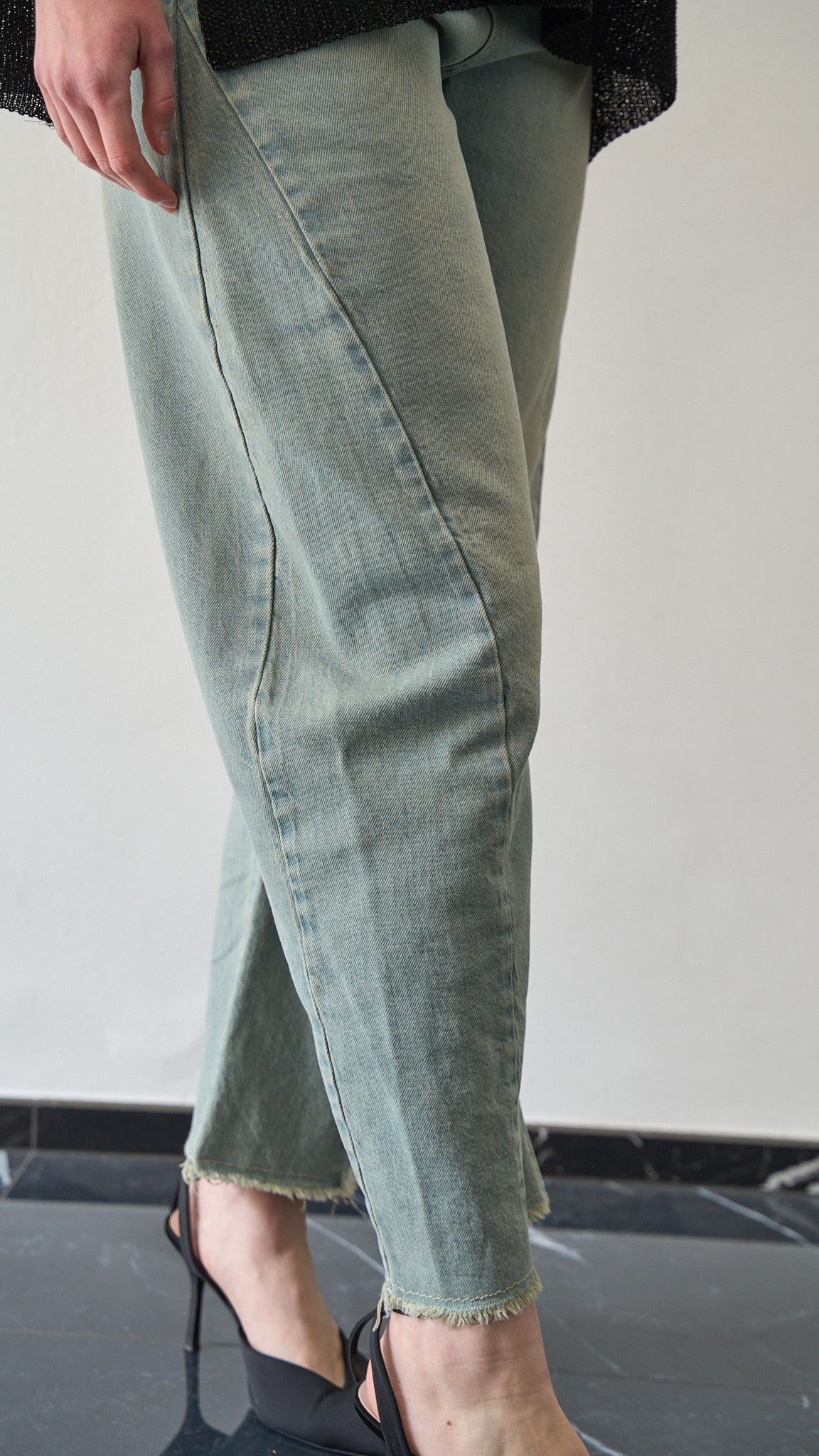 Tensione in - Jeans "Chiara" - ART.TES26P008 Variante scura