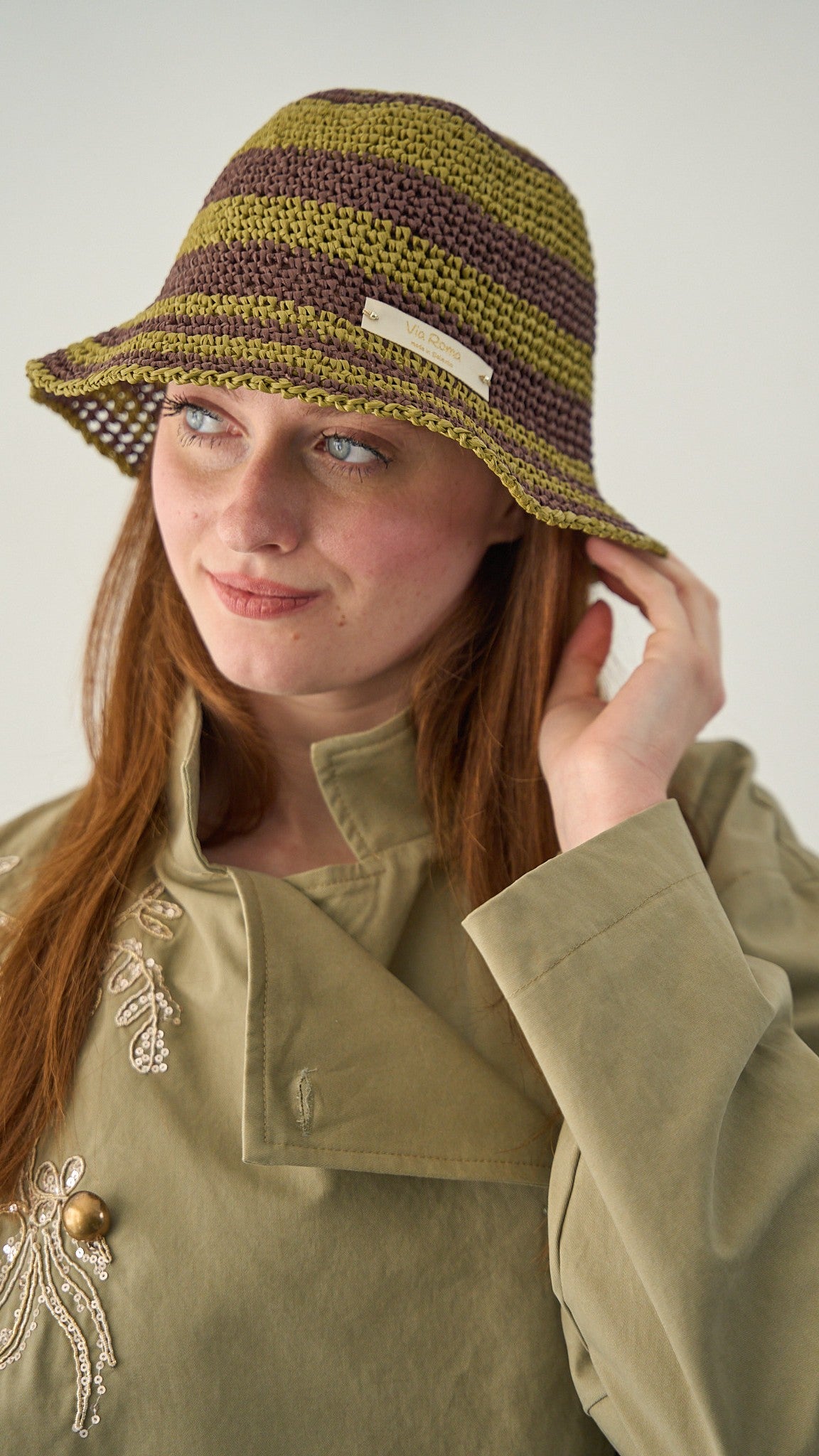 Via Roma - Cappello ad uncinetto in rafia di viscosa Verde - Moro