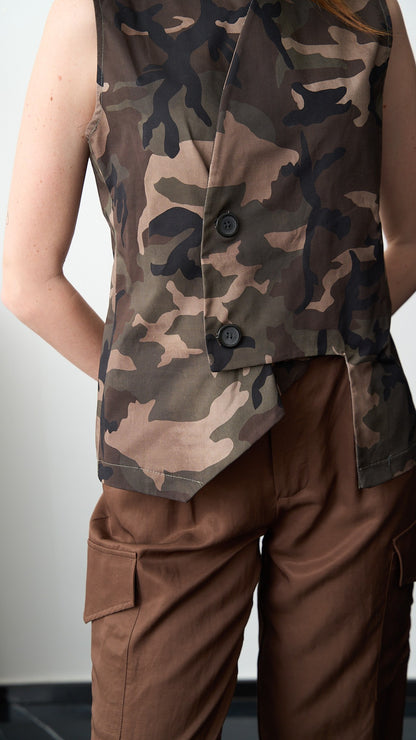 Via Roma - Gilet smanicato taglio moderno Camo