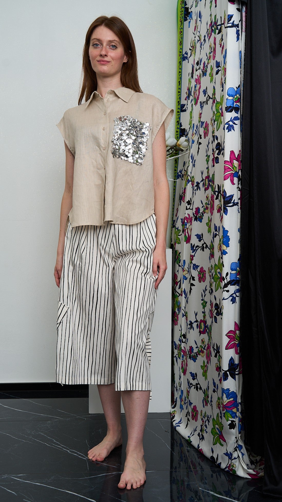 Tensione In - Camicia smanicata con tasca in paillettes - ART.S26CH12 - Sabbia