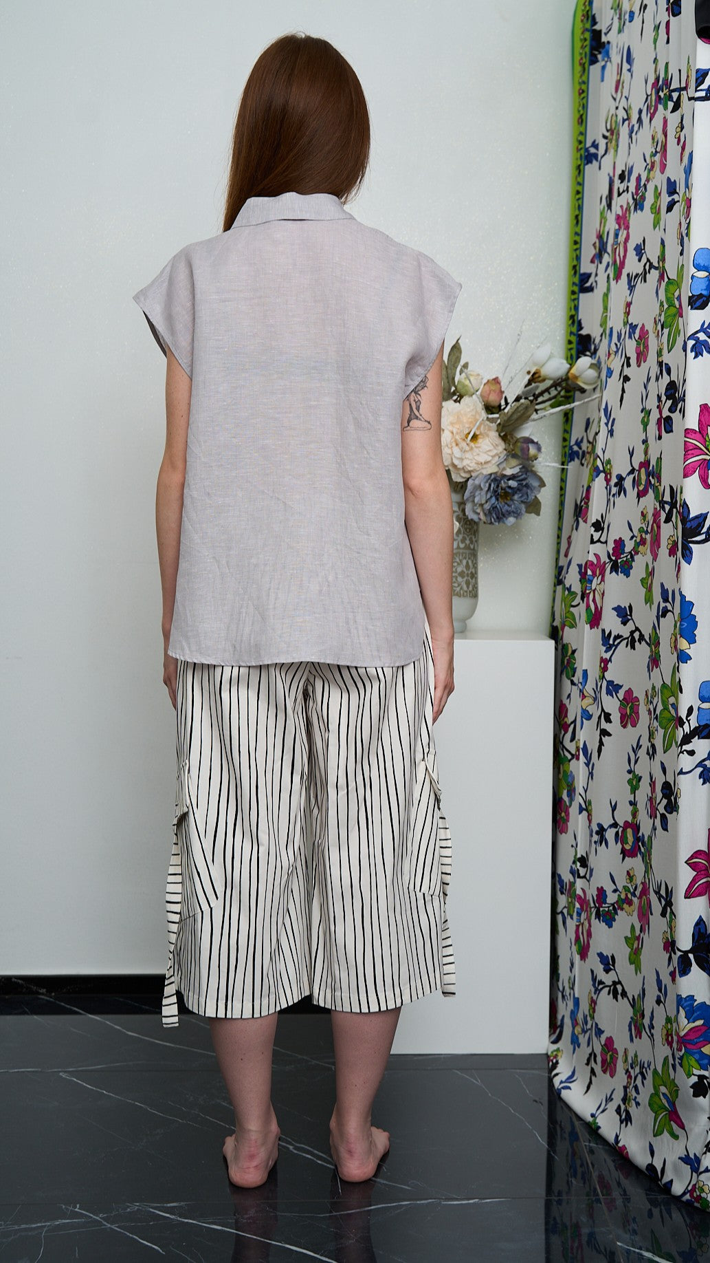 Tensione In - Camicia smanicata con tasca in paillettes - ART.S26CH12 - Grigio Perla