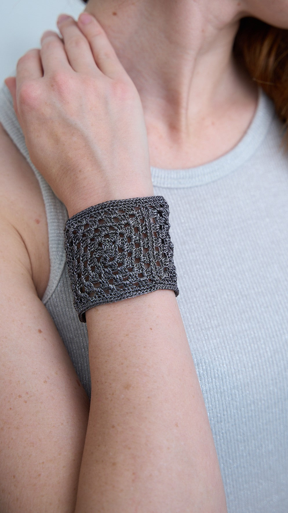 Via Roma - Bracciale "Crochet" Grigio Scuro