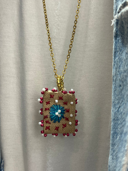 Via Roma - Collana "Primavera" Beige - Bianco - Fucsia - Azzurro - Oro