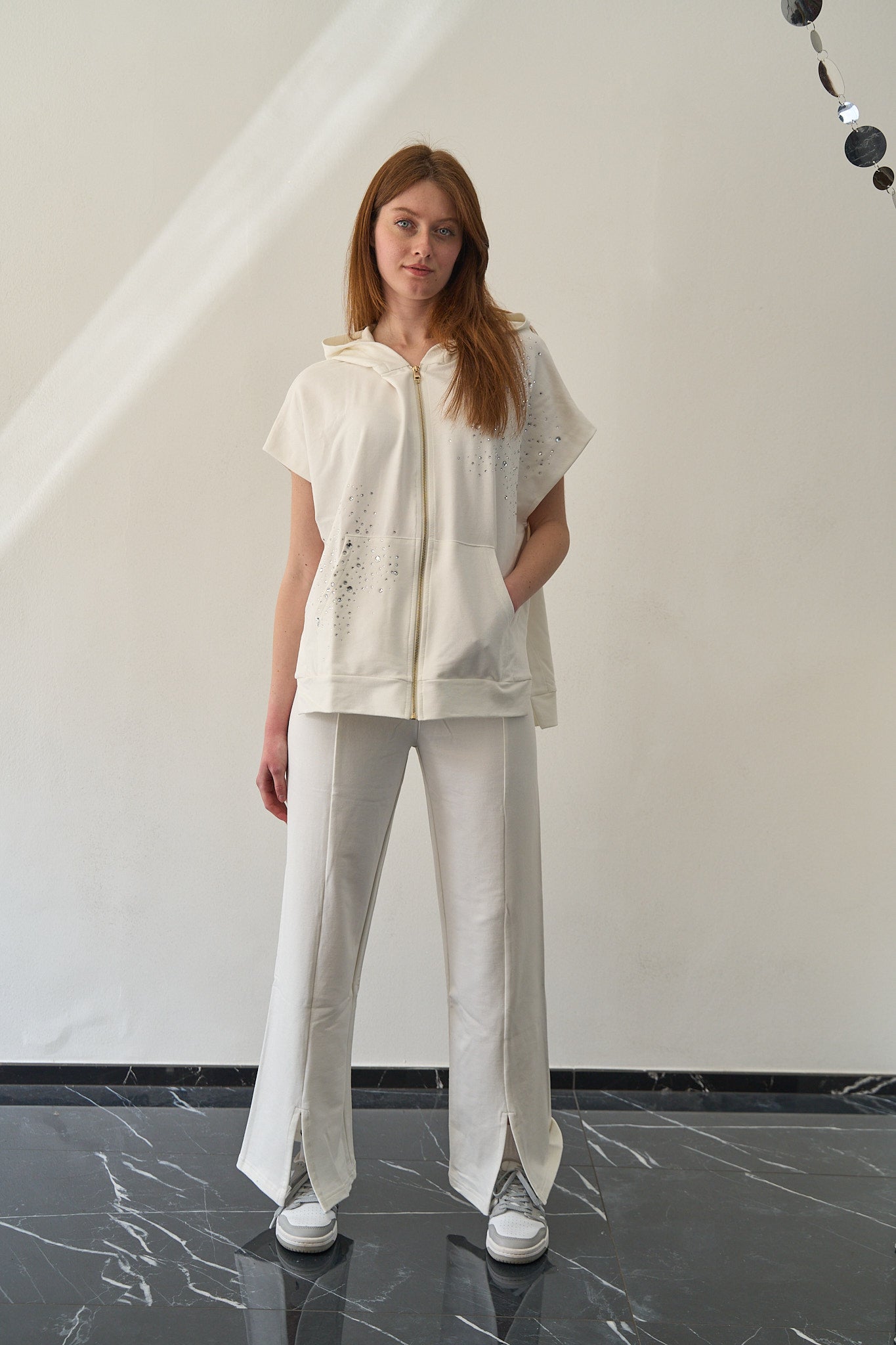 Olivia Rei - Pantalone con elastico in vita e spacchi frontali sul fondo - ART.SS2610 Bianco